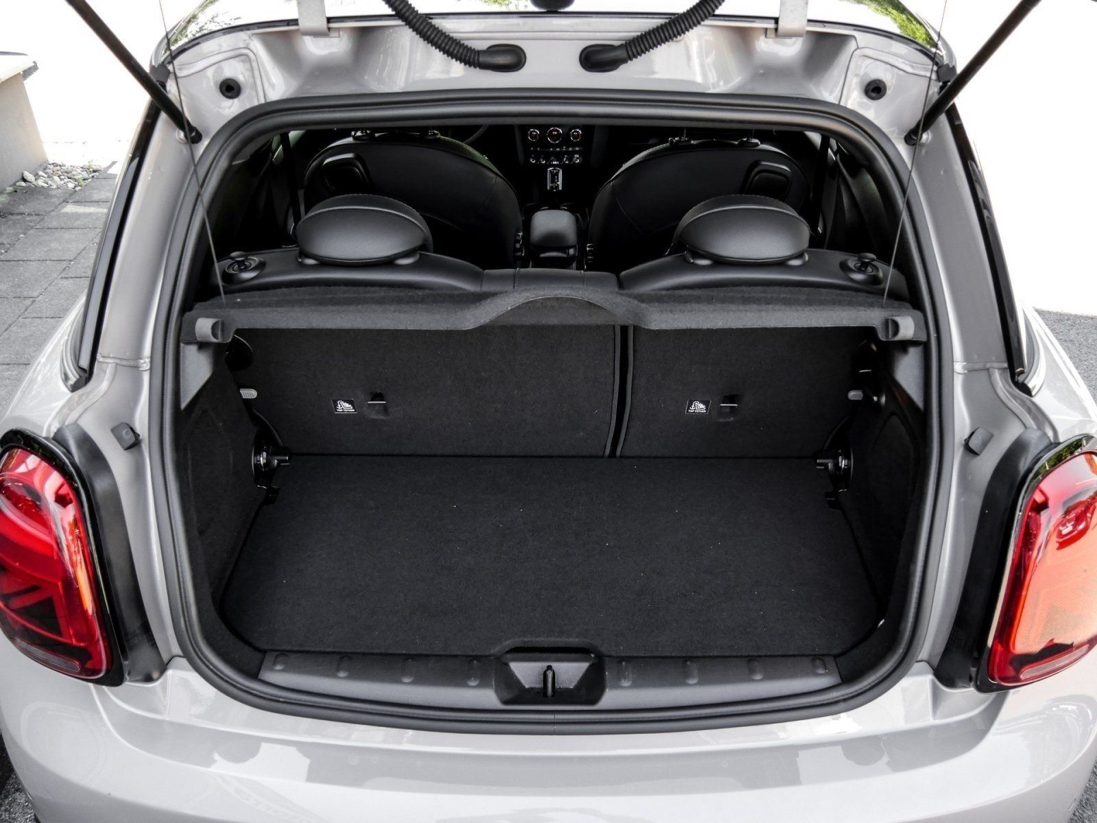 MINI Cooper S YOUNIQUE - Samsaru's Car Outlet
