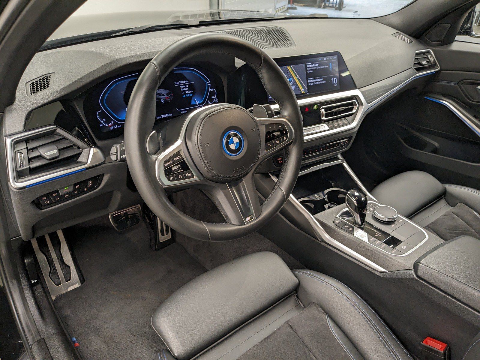 BMW 320e M Sport - Samsaru's Car Outlet