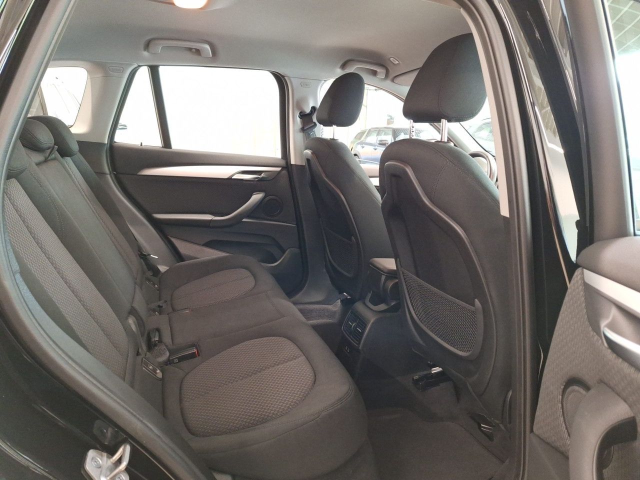 BMW X1 xDrive25e Advantage - Samsaru's Car Outlet