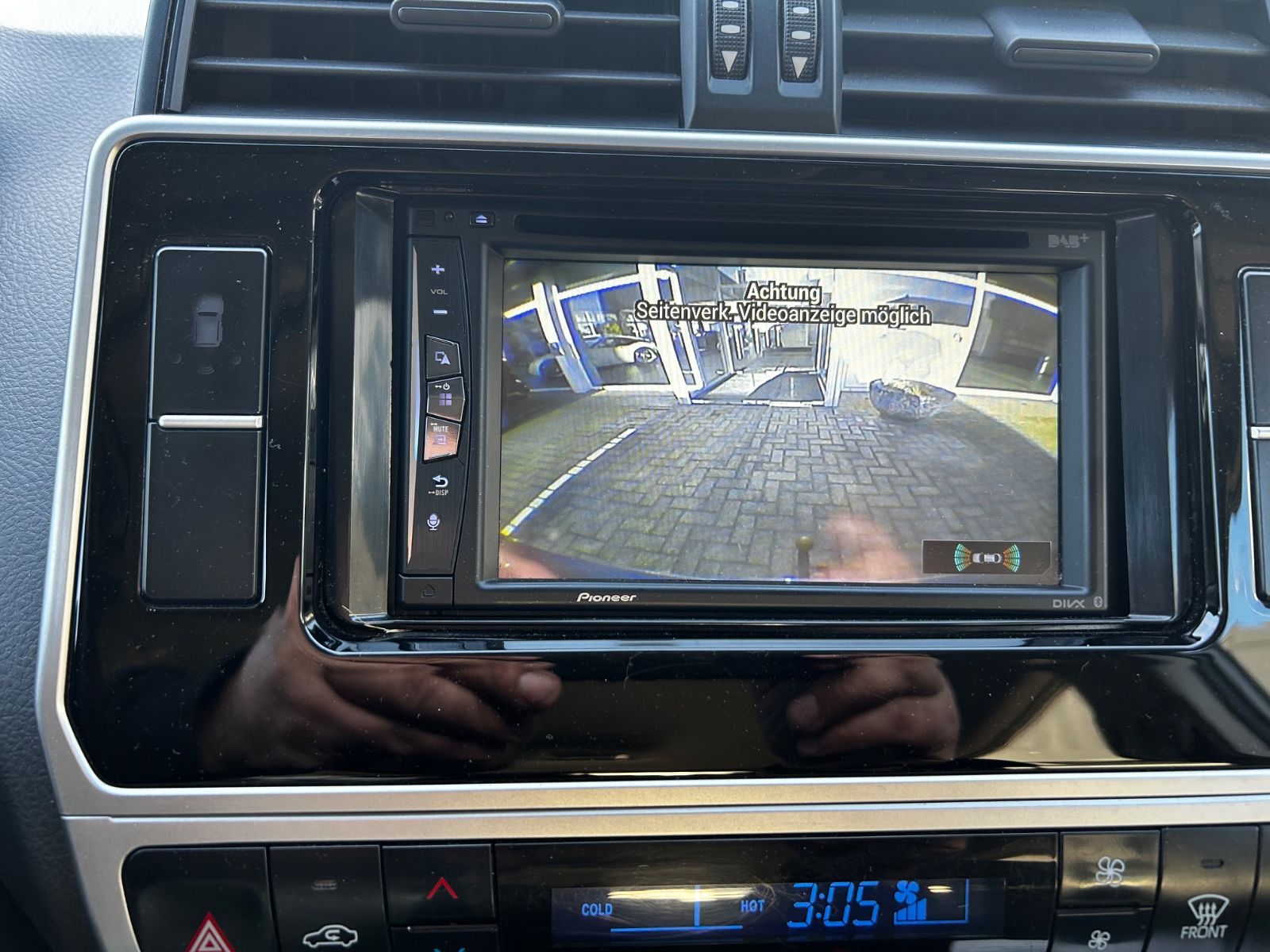 Toyota Land Cruiser 2.8 D-4D Comfort Automatik LED Navi