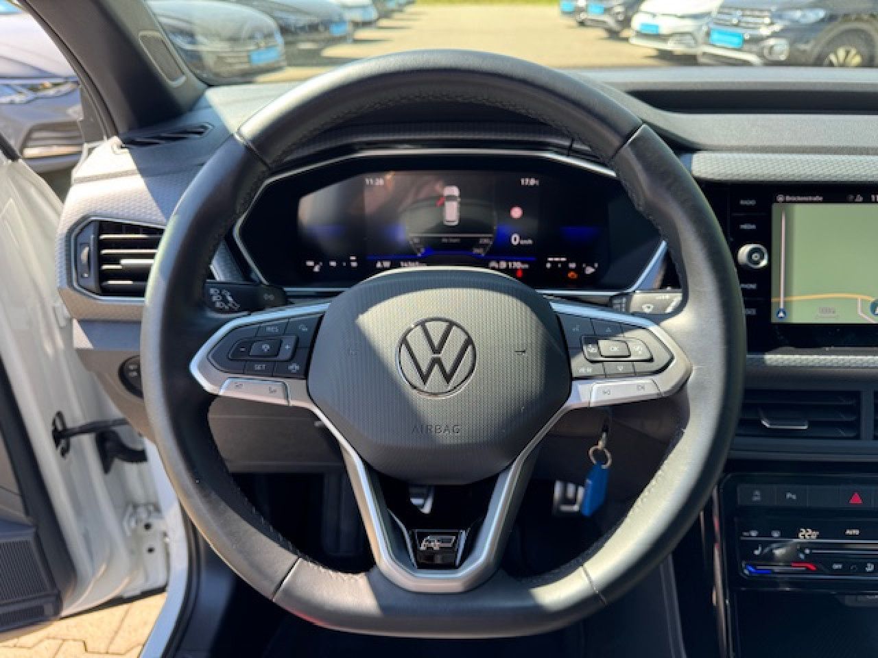 Volkswagen T-Cross R-Line - Samsaru's Car Outlet