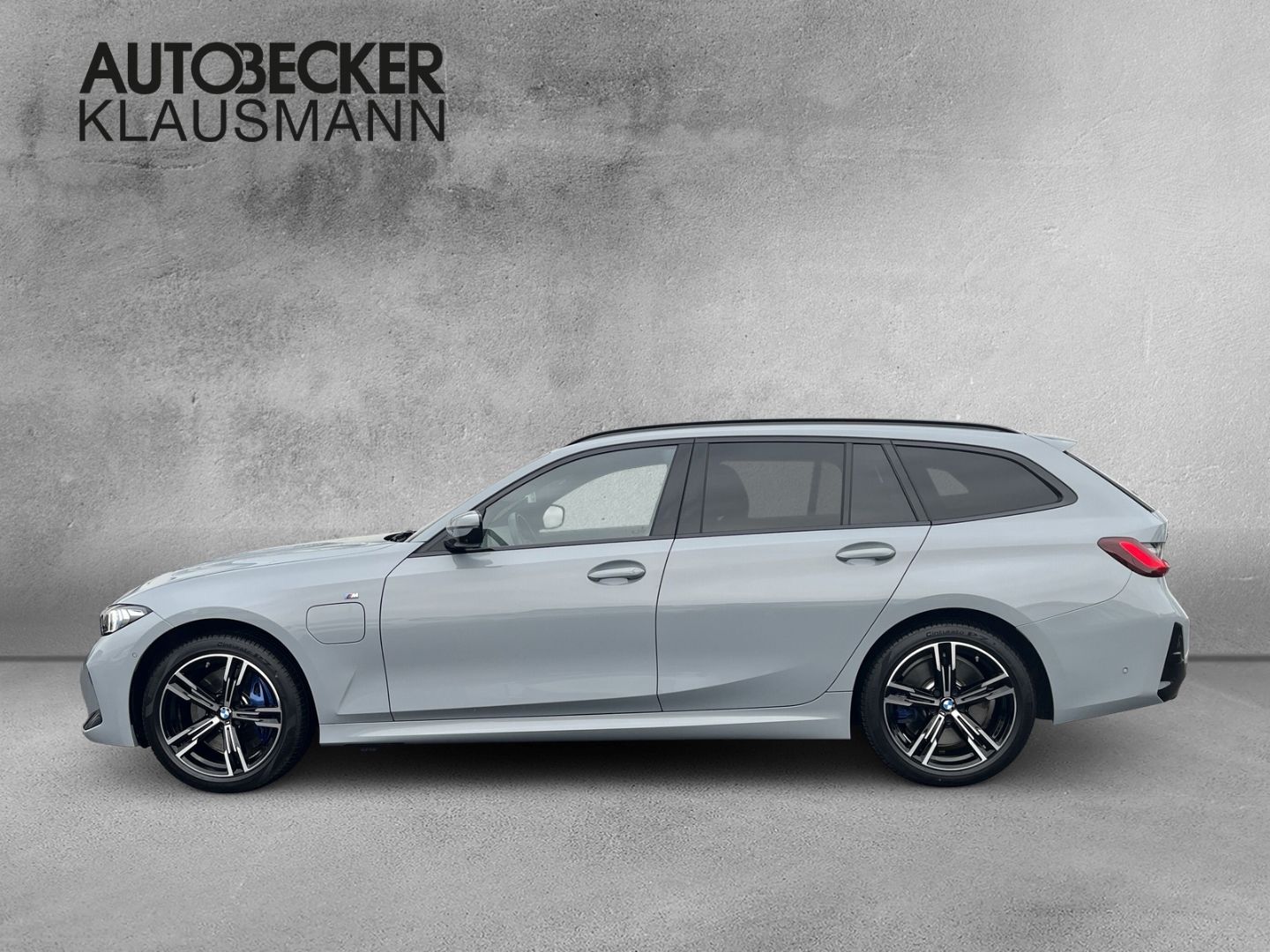 BMW 330 e xDRIVE TOURING M SPORT 18''LC PROF PANO AH
