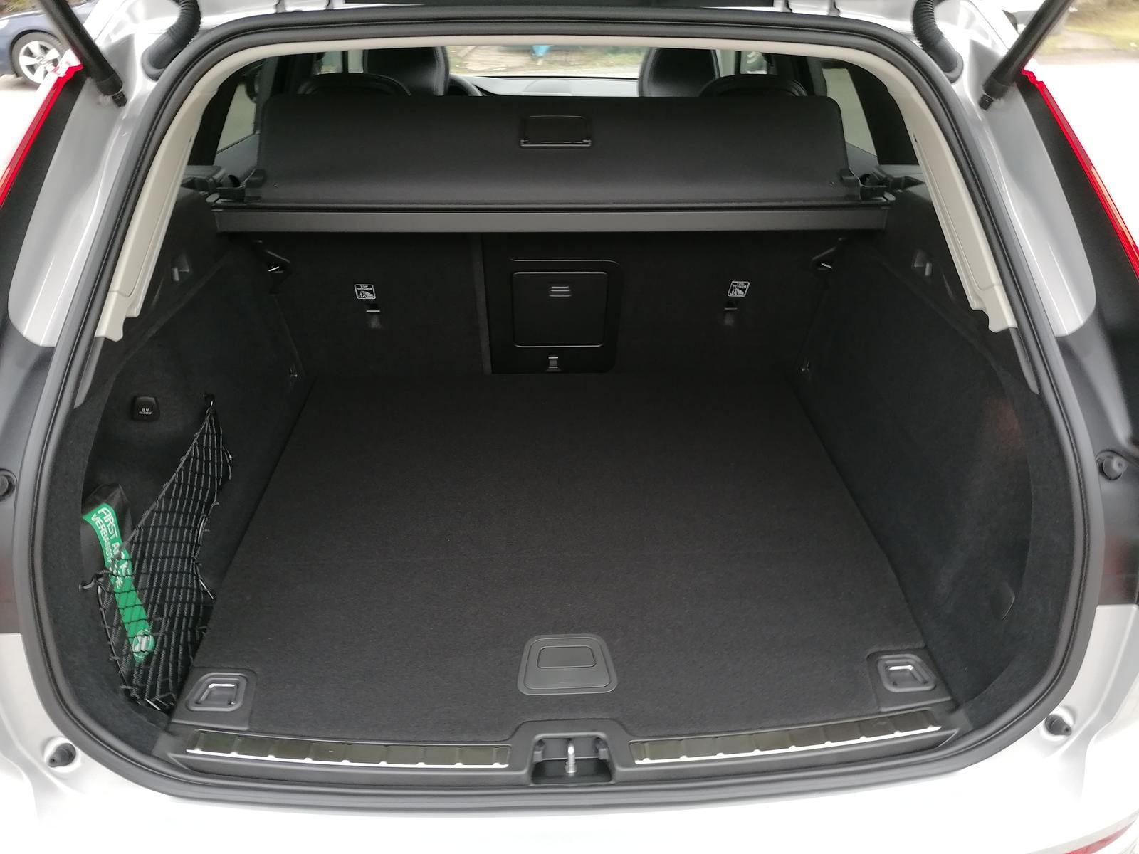 Volvo XC60 T6 AWD Recharge Plus Dark 0,5% 21" FHZ LED