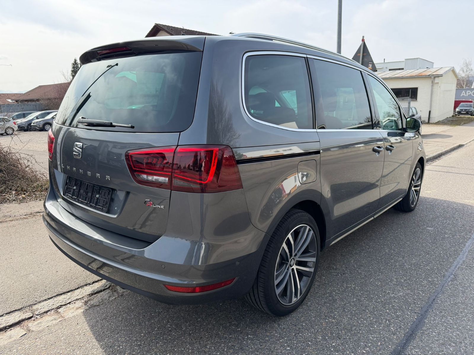 Seat Alhambra FR-Line NAVI/ACC/Bi-XENON/1.Hd