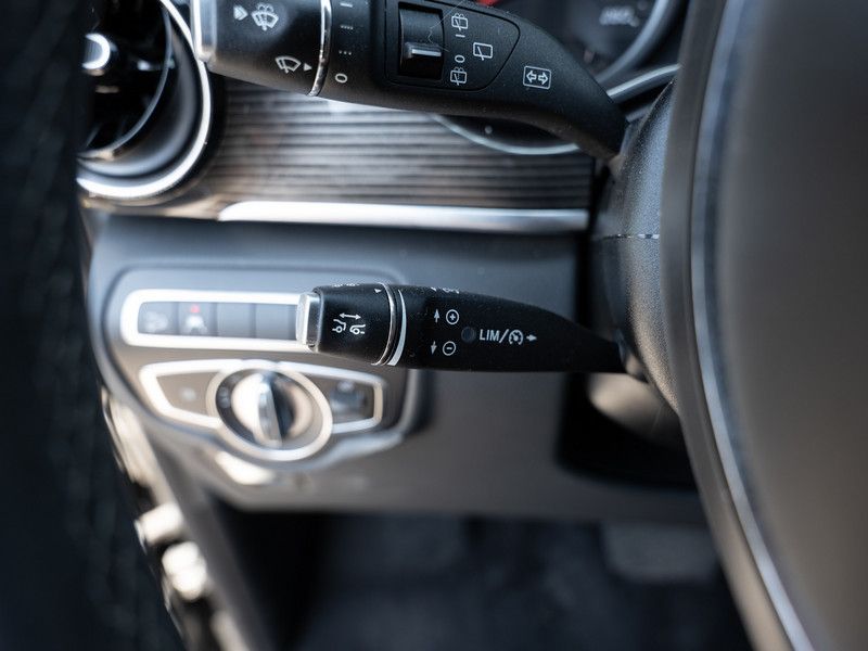 Mercedes-Benz V 300 AVANTGARDE 4x4 - Samsaru's Car Outlet