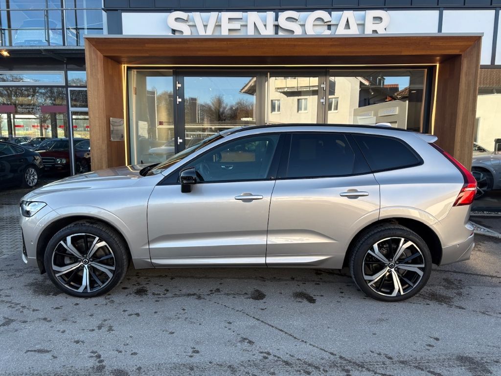 Volvo XC60 B4 Ultimate Dark HUD Pano Luftfed. 360° Har