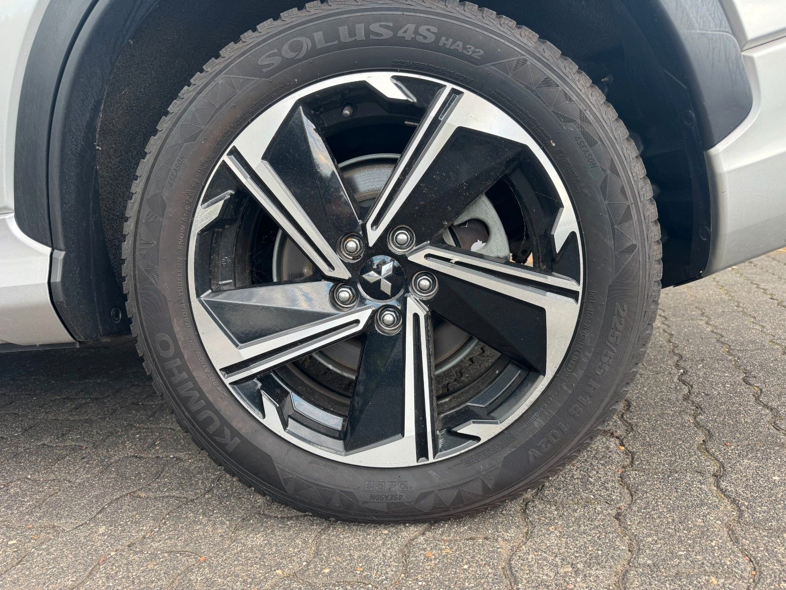 Mitsubishi Eclipse Cross Plug-in Hybrid PLUS mit Select -Pa