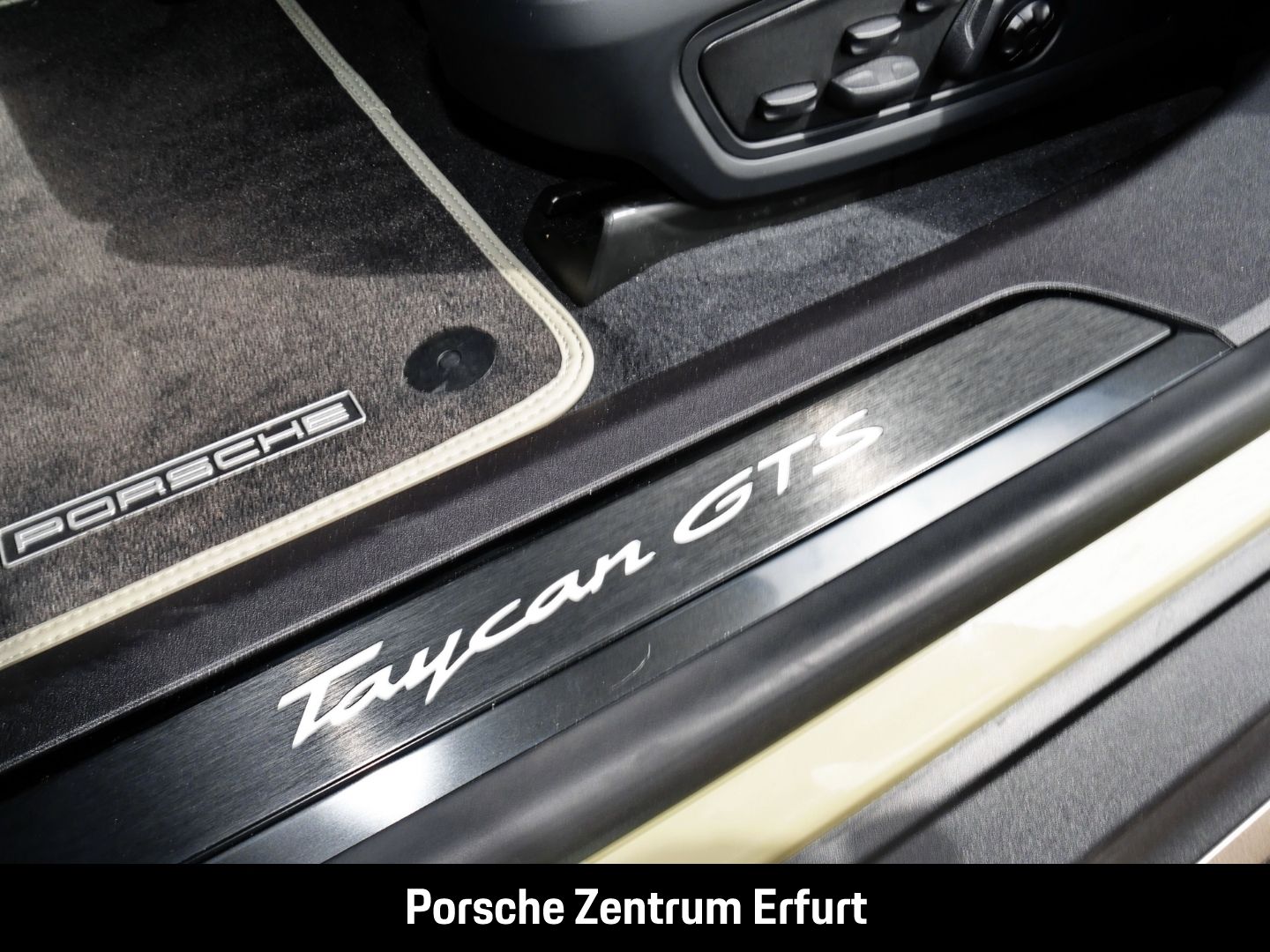 Porsche Taycan GTS/ Sondermodell limited ''90Jahre Hocke