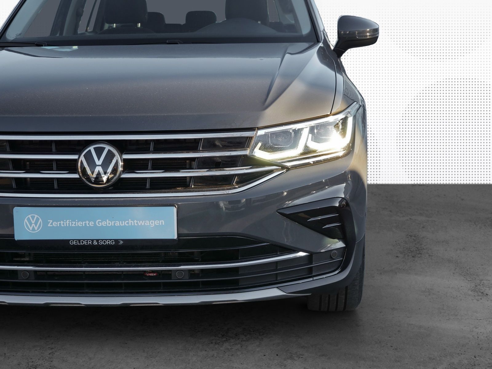 Volkswagen Tiguan Elegance 2.0 TDI - Samsaru's Car Outlet