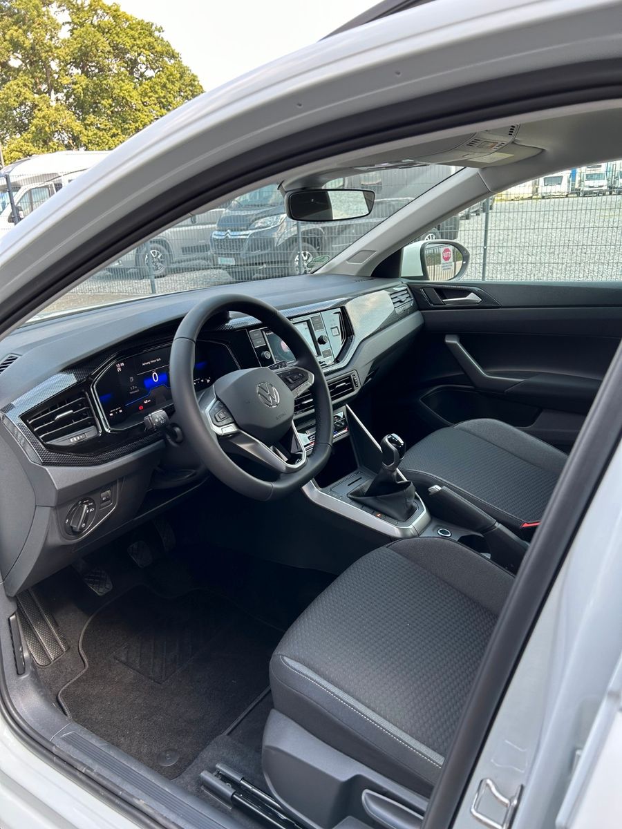 Volkswagen Taigo Life 1.0 TSI - Samsaru's Car Outlet