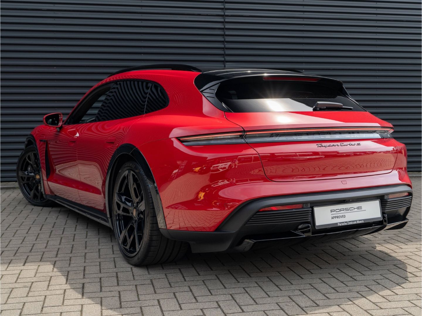 Porsche Taycan Turbo S Cross Turismo Burmester LED-PDLS