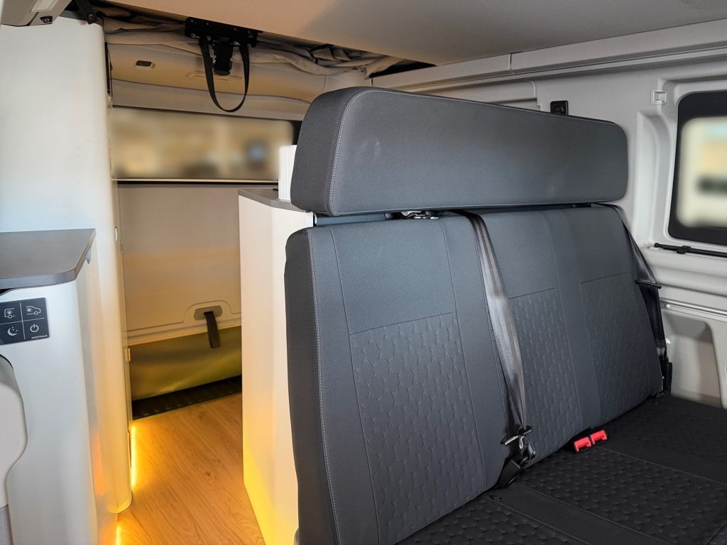 Ford Nugget 320 L1 VA Autm. Titanium Markise AHK
