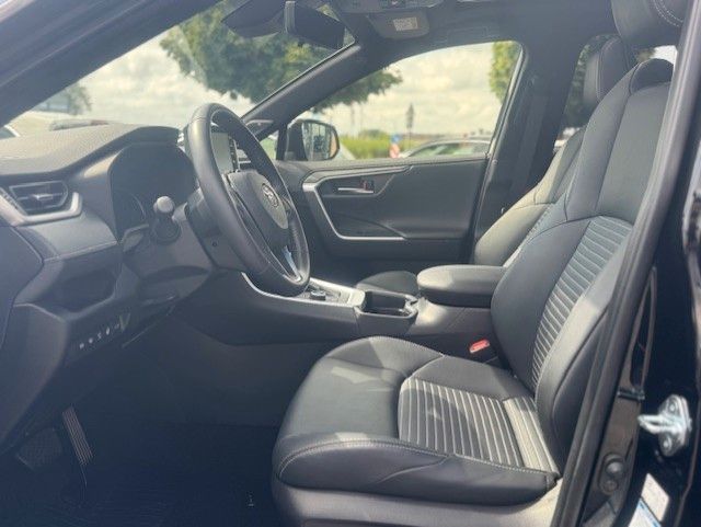 Toyota RAV 4 RAV4 Hybrid 4x4 Black Edition - Samsaru's Car Outlet