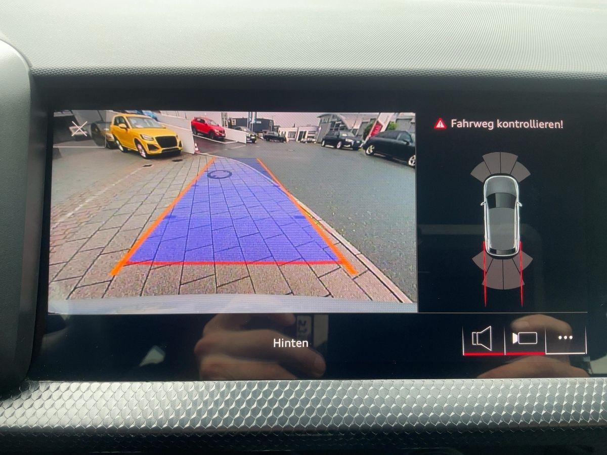 Audi A1 citycarver 30 TFSI S-TR LED+NAVI+RFK+SHZ+LM