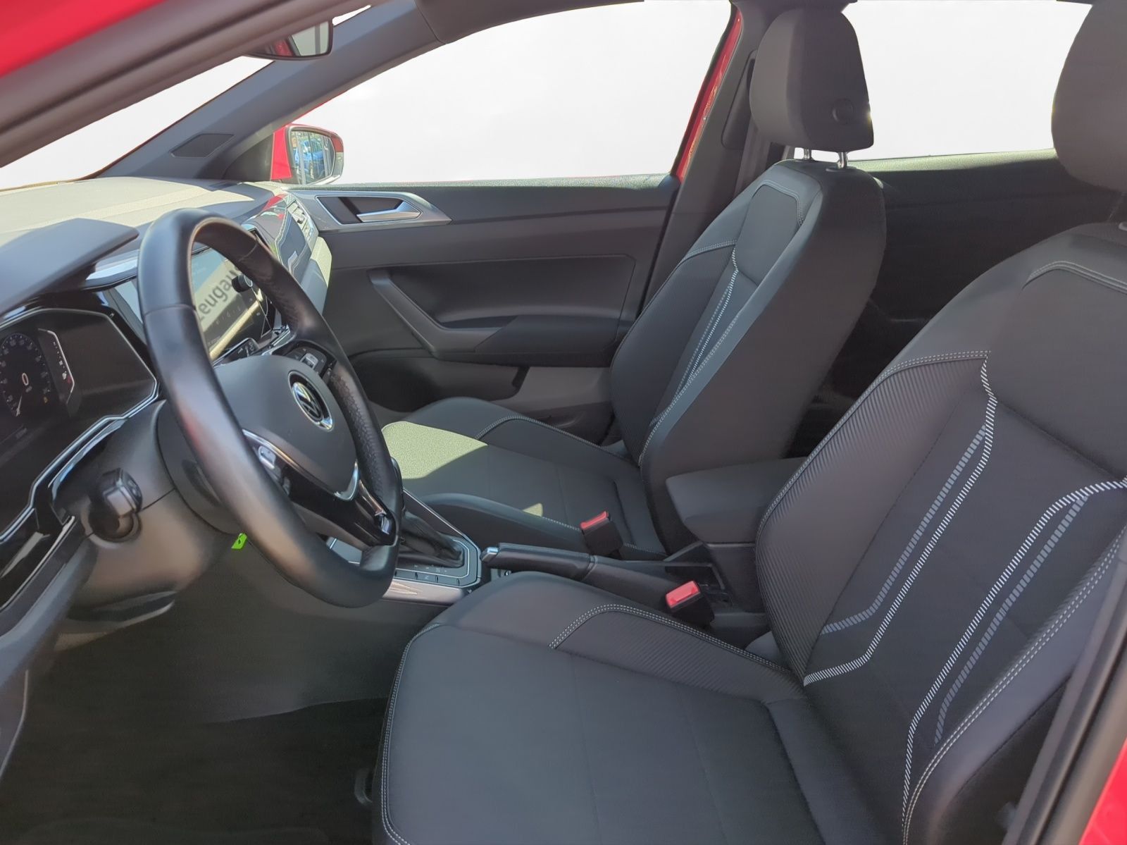 Volkswagen Polo 1.0 TSI Highline - Samsaru's Car Outlet