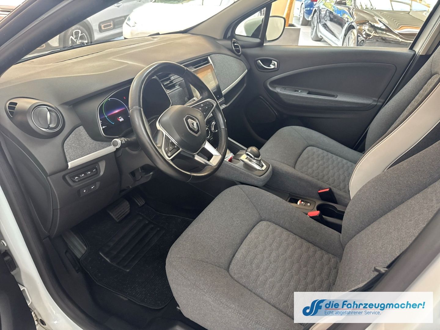 Renault ZOE Experience R110 - Samsaru's Car Outlet