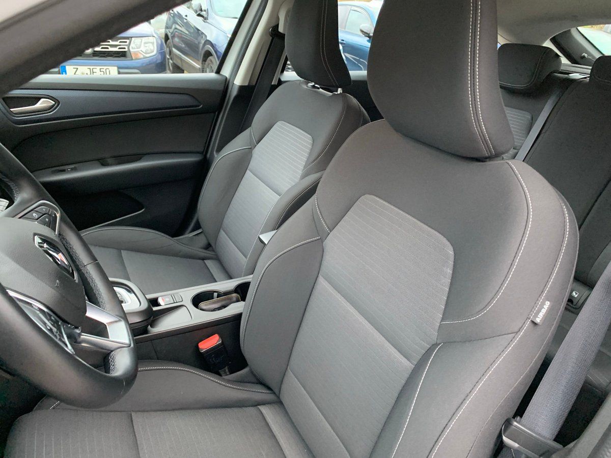 Renault Arkana Equilibre 1.3 TCe 140 - Samsaru's Car Outlet