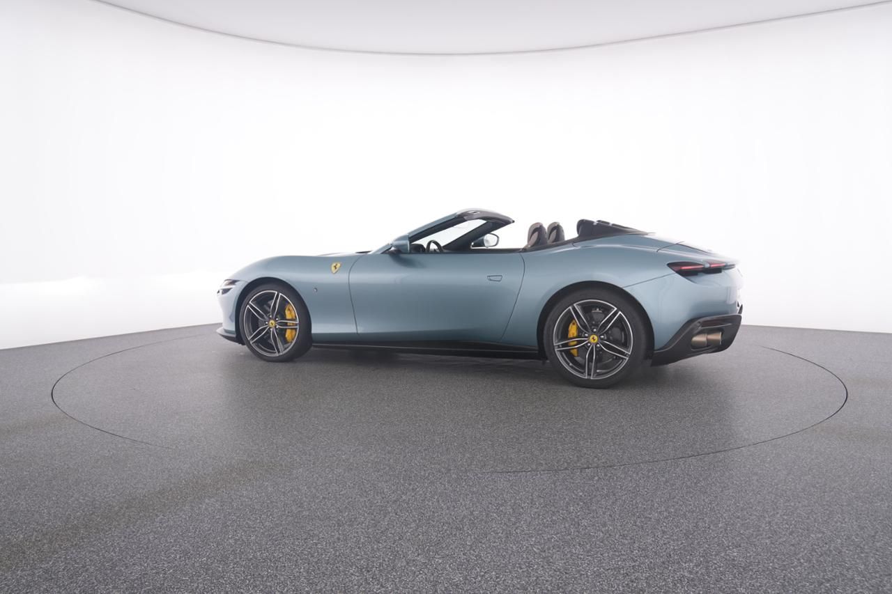 Ferrari Roma Spider - Samsaru's Car Outlet