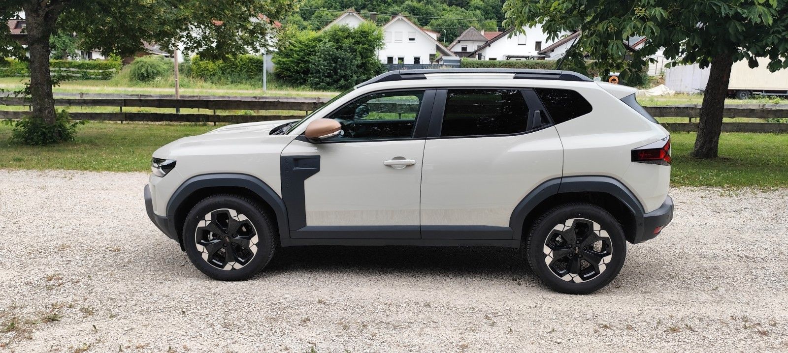 Dacia Duster TCe 130 4x4 Extreme - Samsaru's Car Outlet