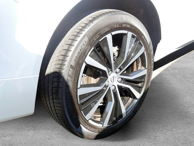 Volvo XC60 B4 Plus Dark SHZ H/K HGSD NAVI FACEL. LED
