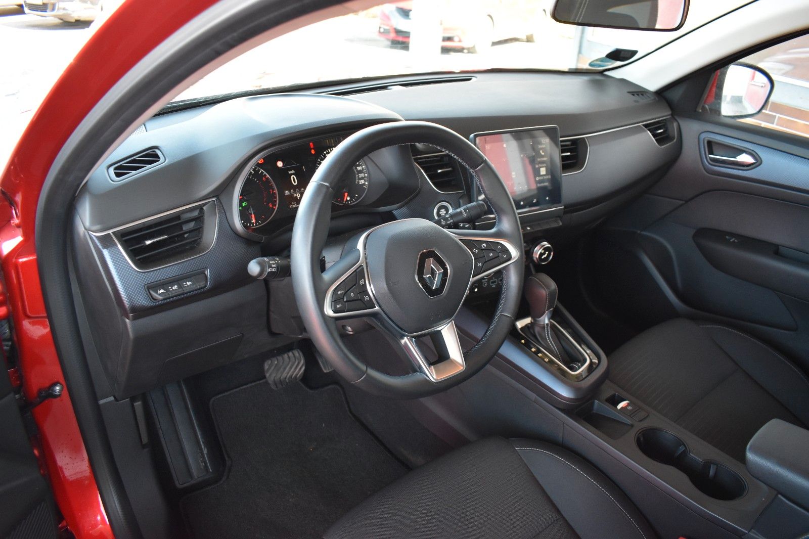 Renault Arkana TCe 140 Automatik Zen - Samsaru's Car Outlet