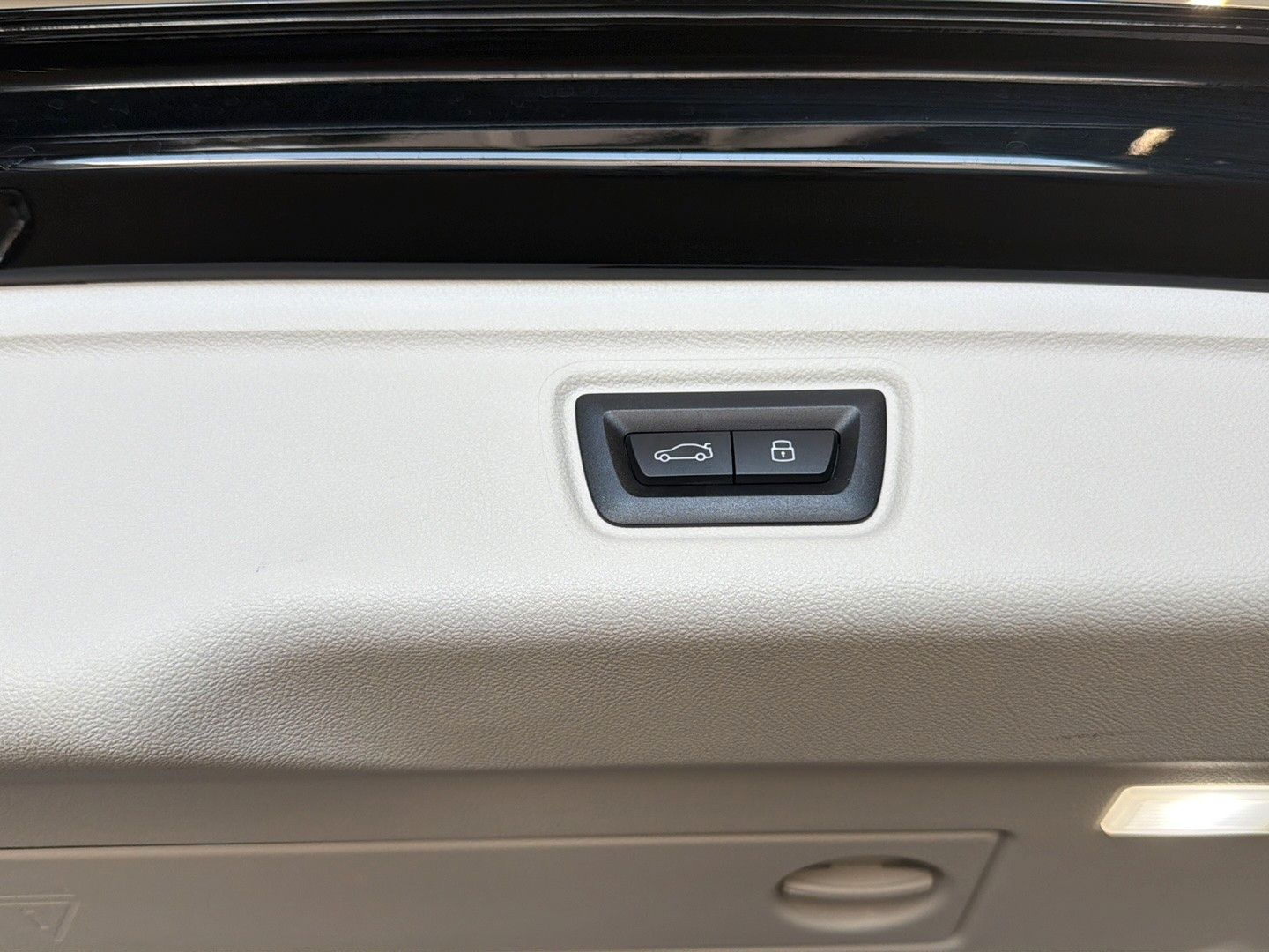 BMW 320d Touring xDr. ACC AHK IQ KZU 360° HUD HiFi