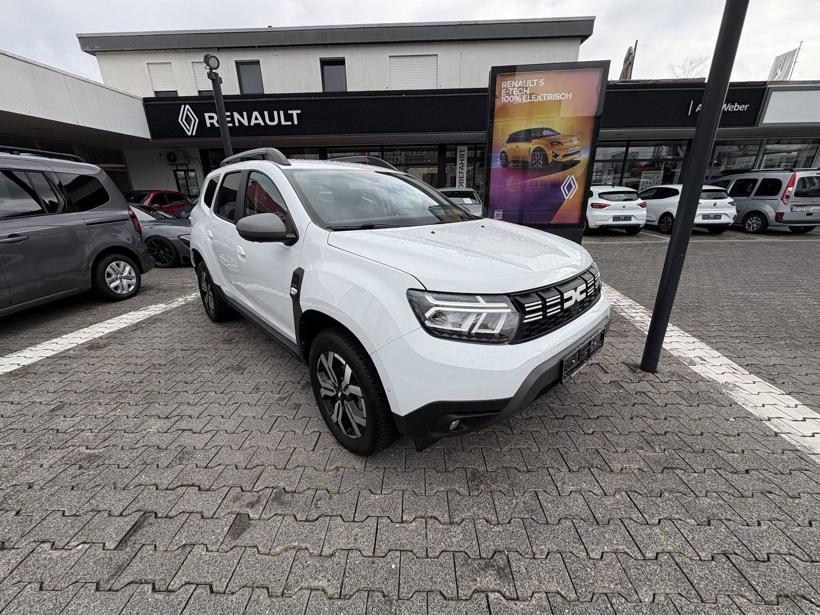 Dacia Duster TCe 150 Journey+ 4WD - Samsaru's Car Outlet