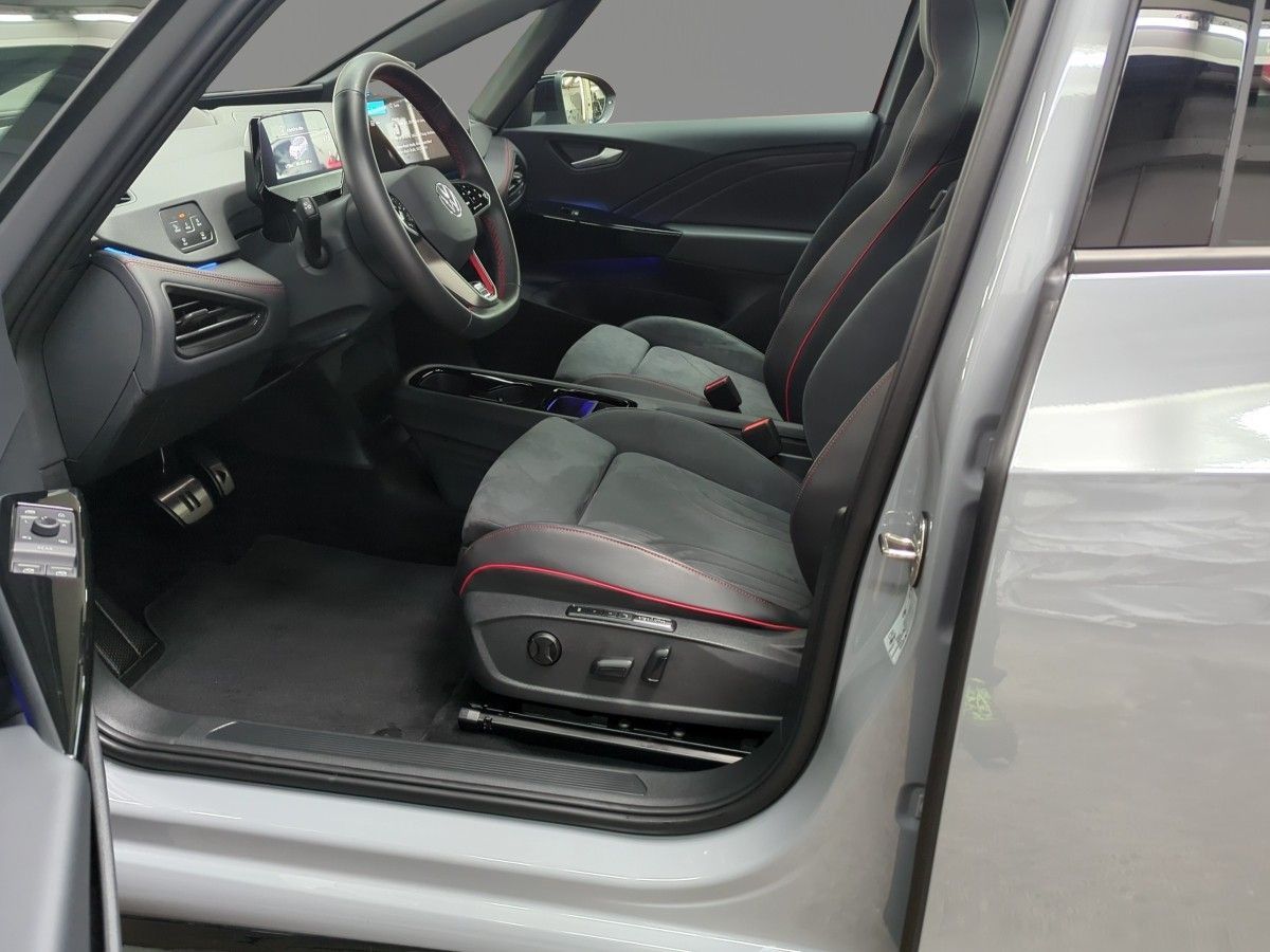 Volkswagen ID.3 GTX AHK PANO HuD MATRIX 360°KAM NAV ALU20"