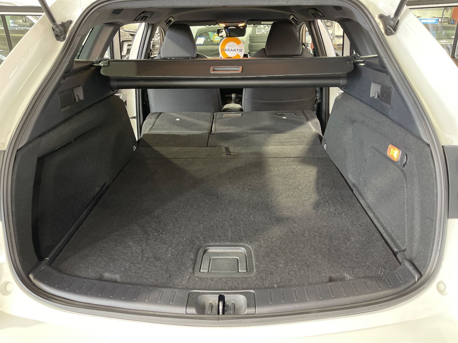 Toyota TOURING SPORTS HYBRID BUSINESS - Samsaru's Car Outlet