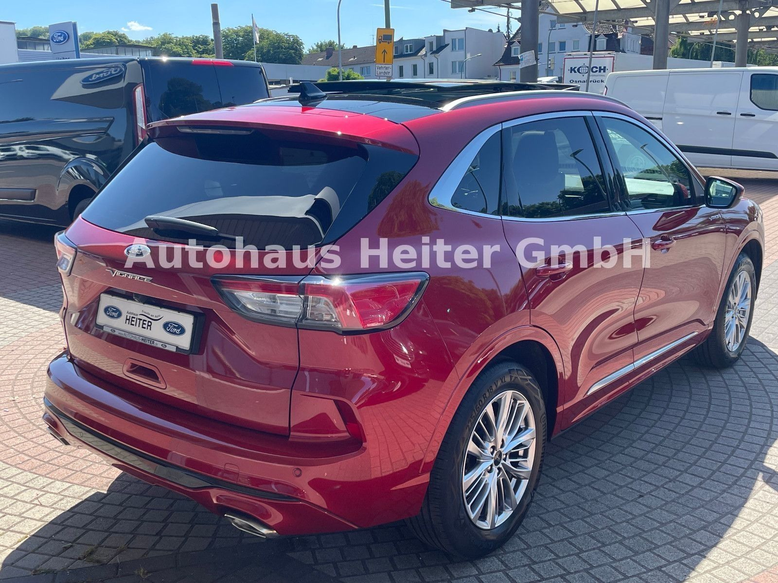 Ford Kuga FHEV Allrad Vignale - Samsaru's Car Outlet