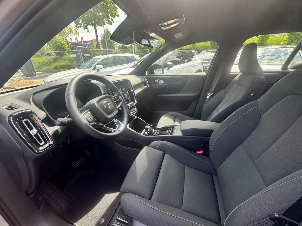 Volvo XC40 Plus (EX40) Recharge Pure Electric StandHZG