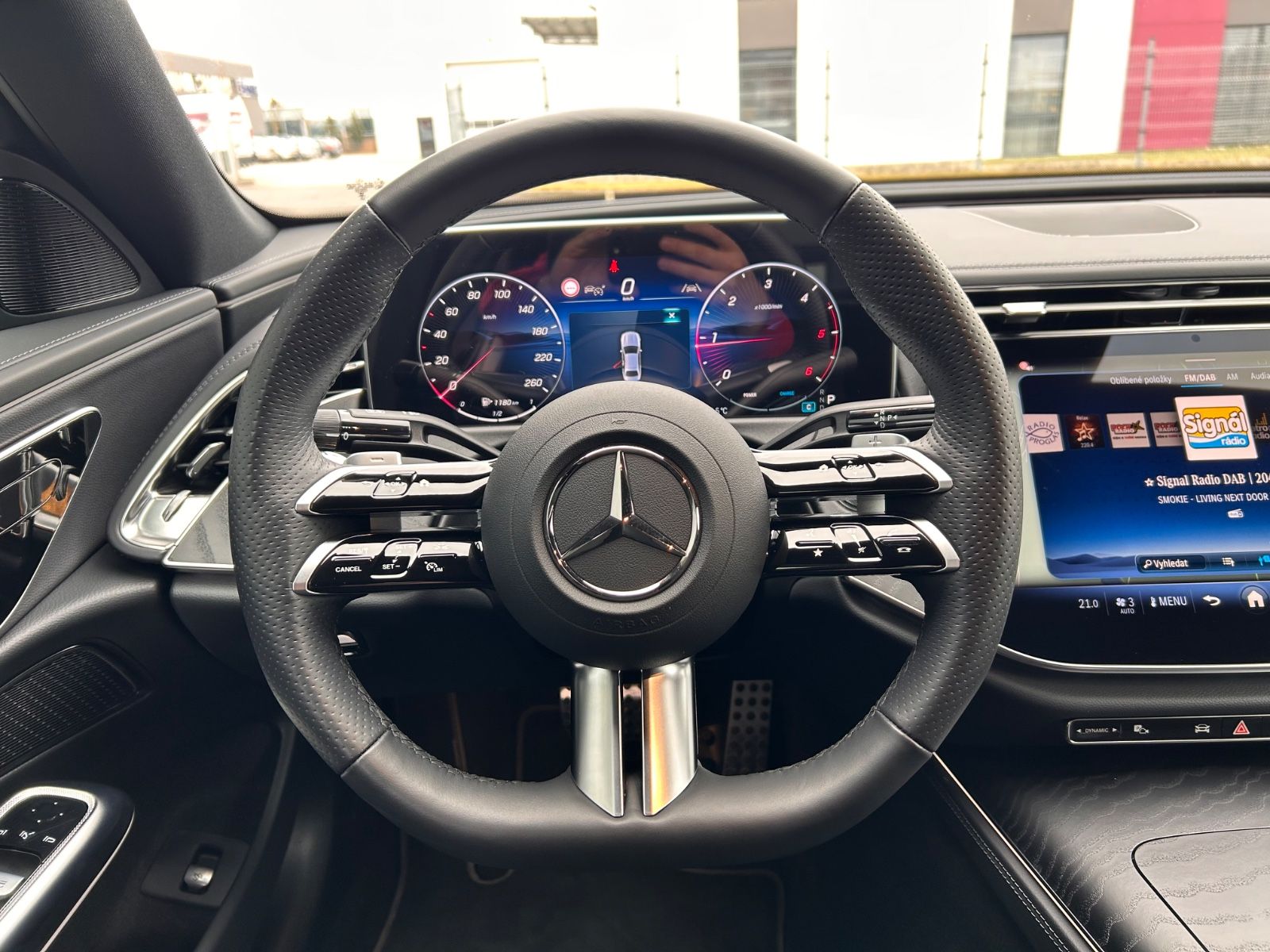 Mercedes-Benz E 220d 4Matic AMG - Samsaru's Car Outlet
