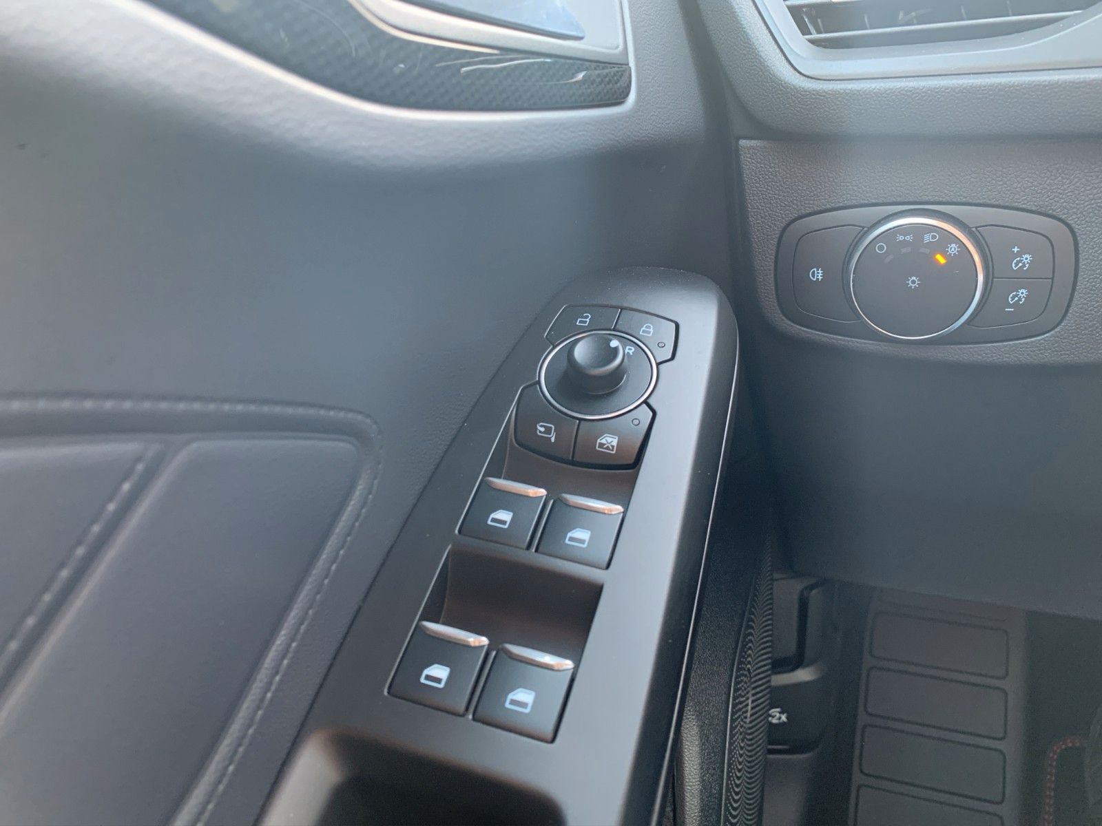 Ford FOCUS ST-LINE X+AUTOMATIK+NAVI+KAMERA+ACC+LED!