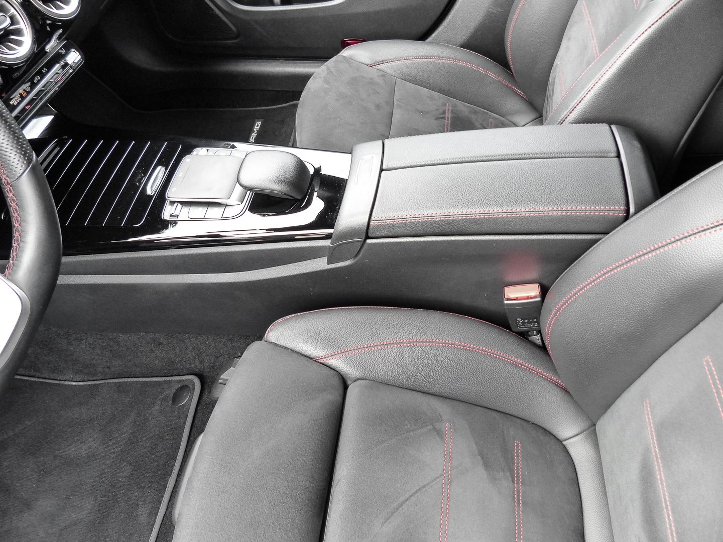 Mercedes-Benz CLA 250 Shooting Brake 4Matic - Samsaru's Car Outlet
