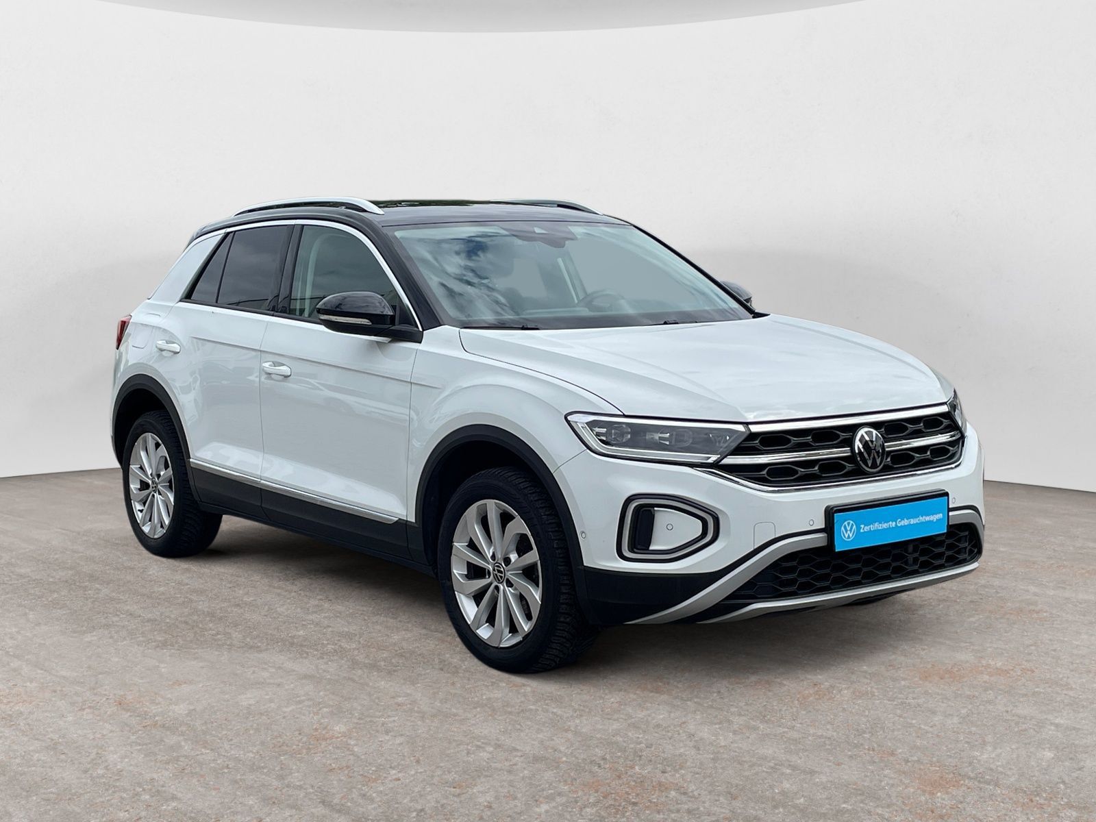 Volkswagen T-Roc 1.5 TSI DSG Facelift Style - Samsaru's Car Outlet