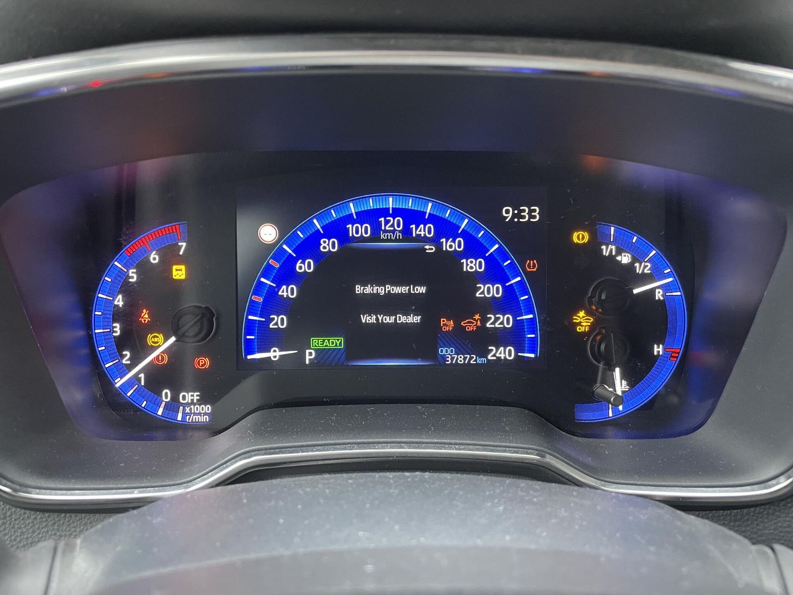 Toyota Corolla Touring Sports 1.8 Dynamic e-CVT Busines