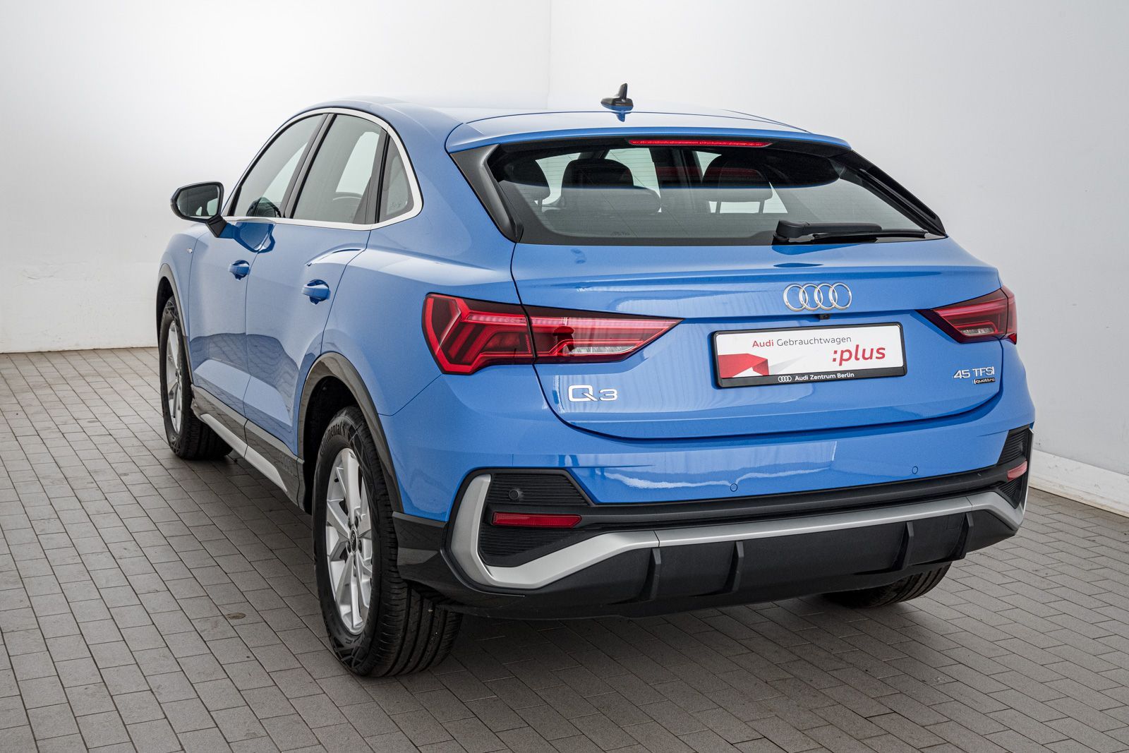 Audi Q3 Sportback S line 45 TFSI quattro - Samsaru's Car Outlet