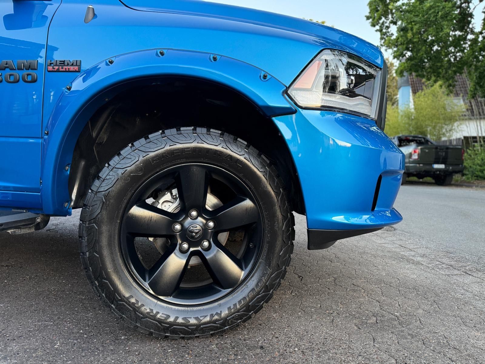 Dodge SPORT*LPG*V8*4X4*AHK*ROLLBAR*OFFROAD*GARANTI