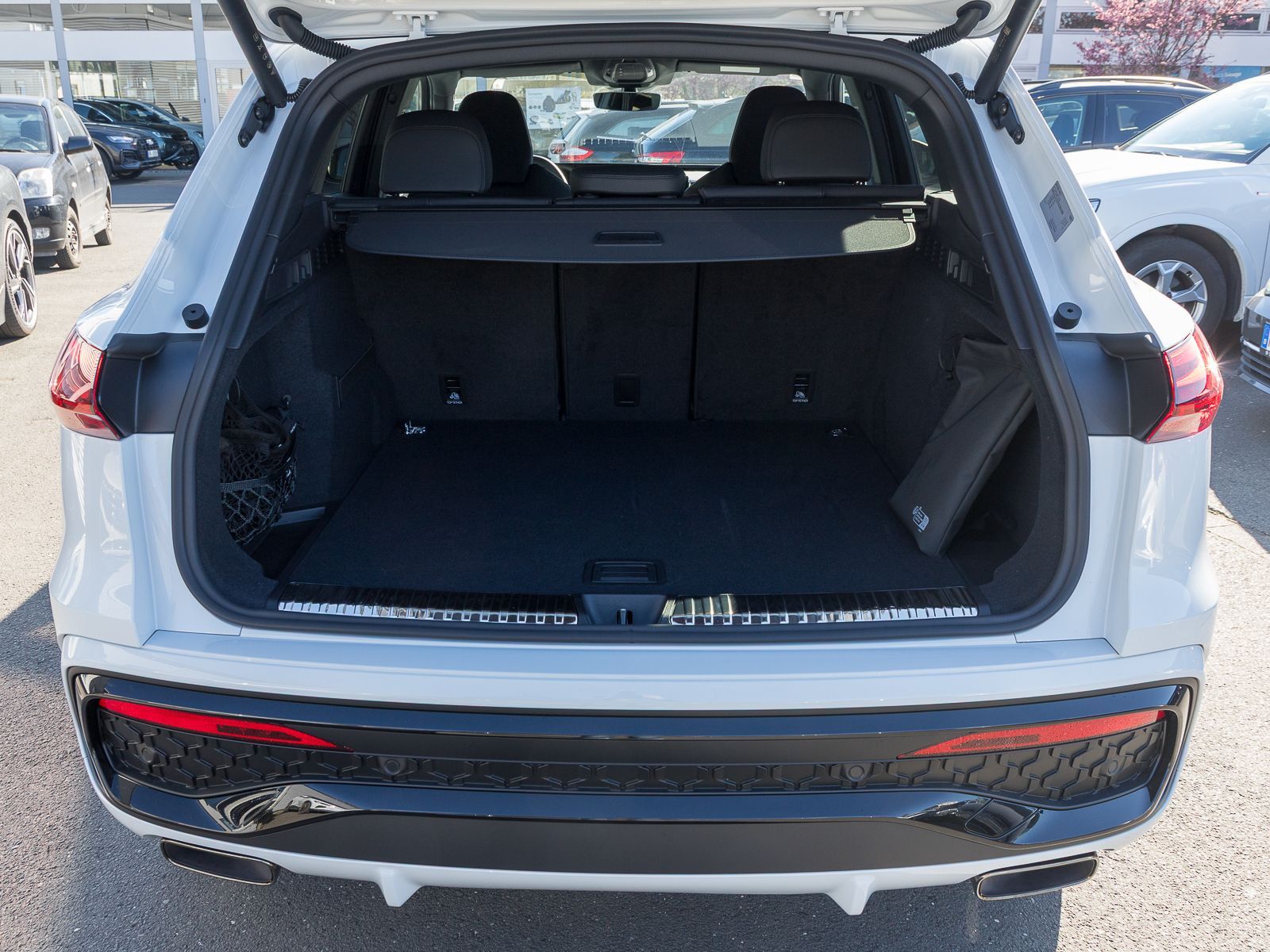 Audi Q5 SUV S LINE - Samsaru's Car Outlet