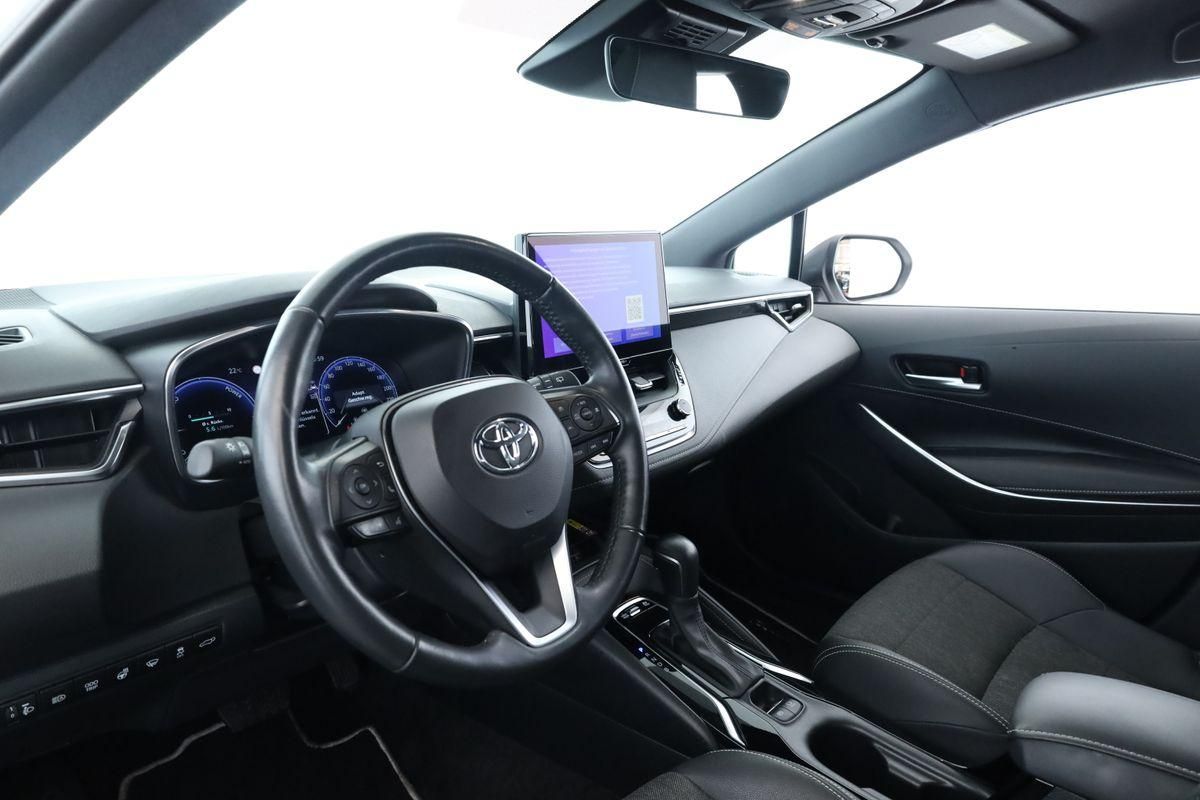 Toyota Corolla Touring Sports 1.8 CVT Team D Navi Kam