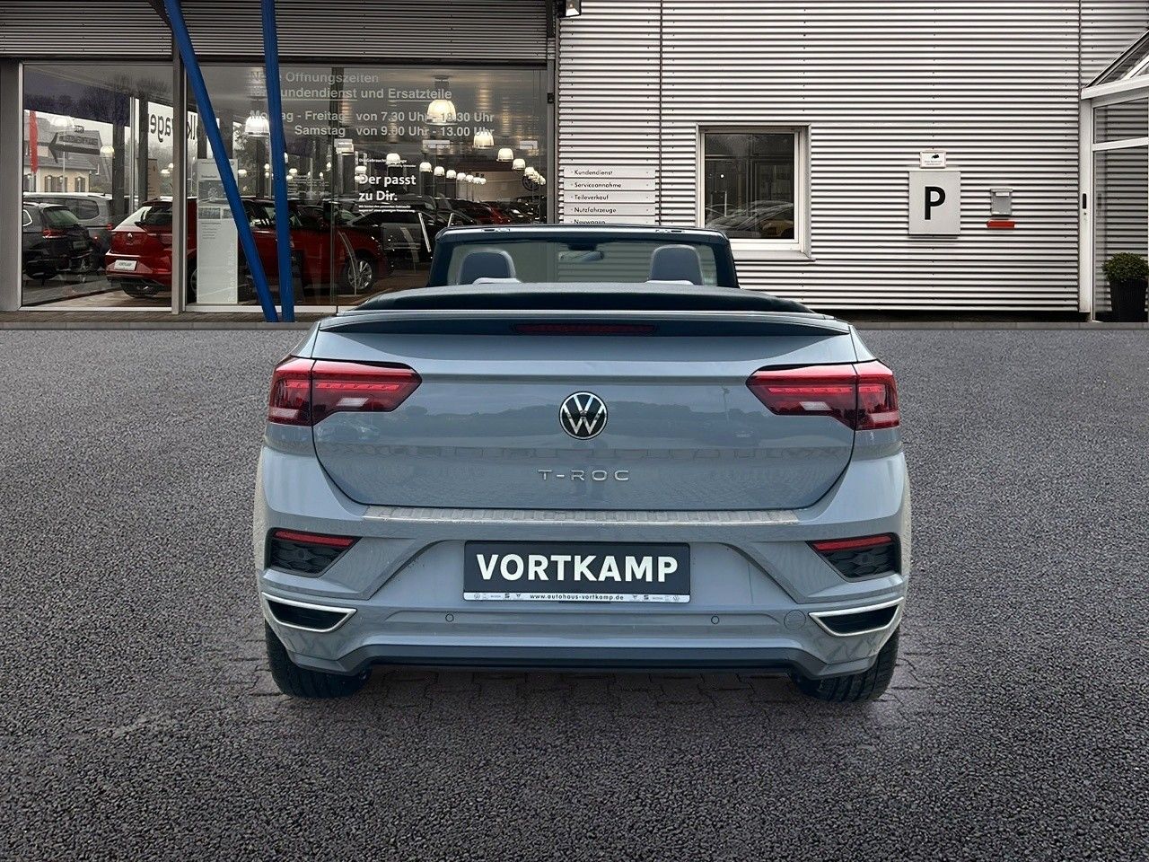 Volkswagen T-Roc R-Line Edition Plus - Samsaru's Car Outlet