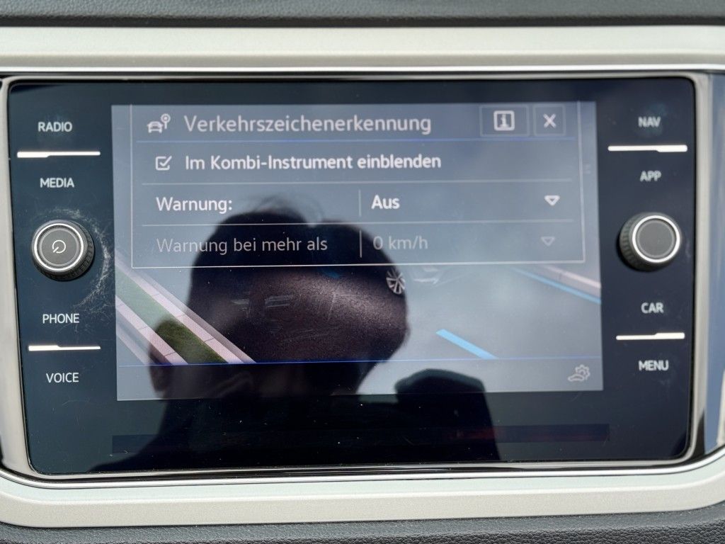 Volkswagen T-Roc Style 1.0TSi - Samsaru's Car Outlet