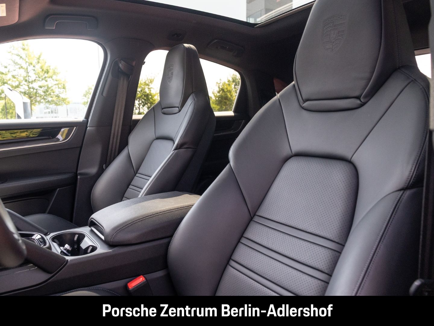 Porsche Cayenne E-Hybrid Coupe Luftfederung Panoramadach