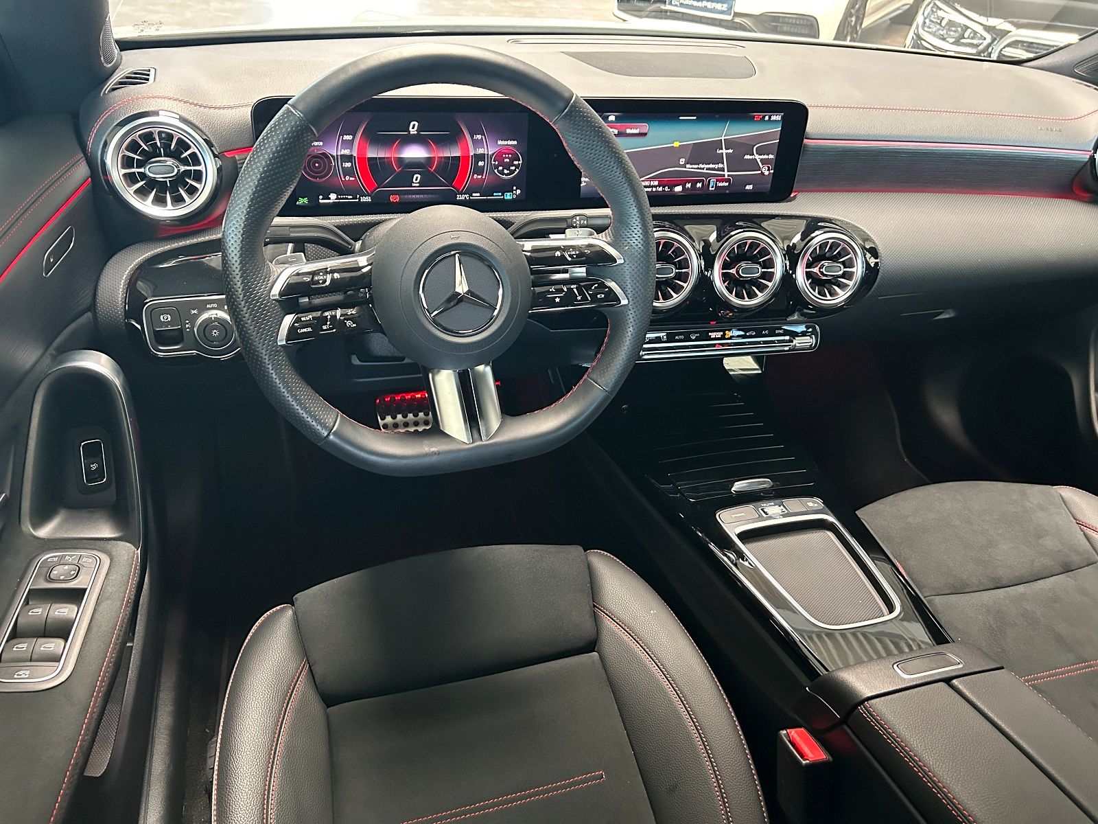Mercedes-Benz CLA 250 4M AMG Premium - Samsaru's Car Outlet