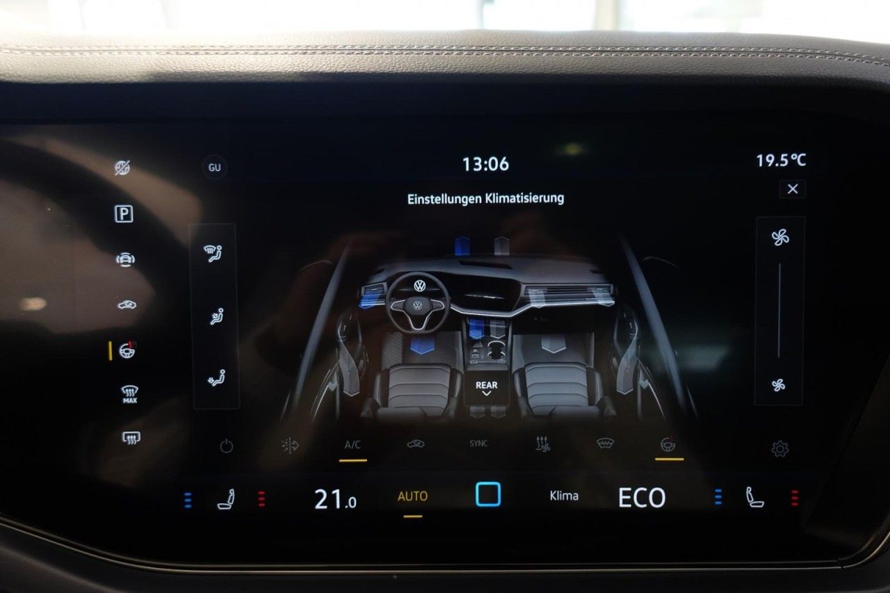 Volkswagen Touareg R-Line 3.0TDI 4M AHK PanoStandh RFK Navi