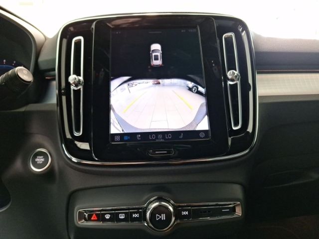 Volvo XC40 B3 Core - Samsaru's Car Outlet