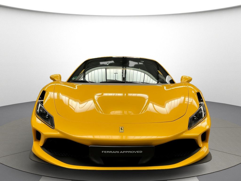 Ferrari F8 Spider - Samsaru's Car Outlet