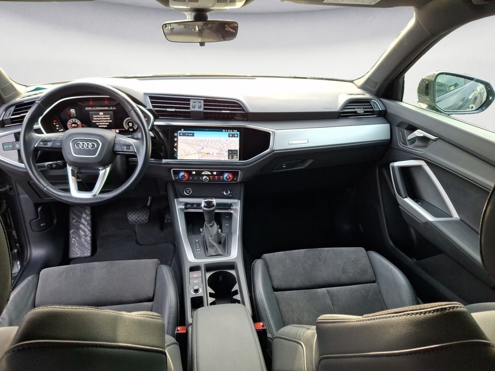 Audi Q3 Sportback 40 TFSI quattro S line Optik Assist