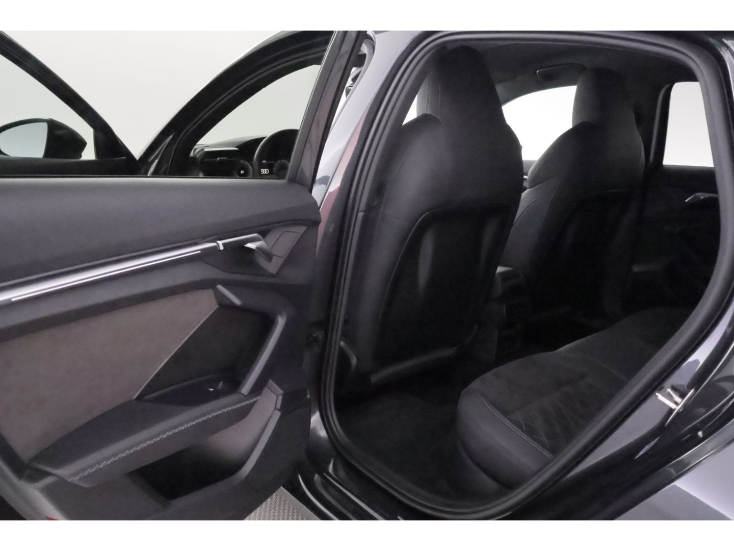 Audi A3 35TFSI Limo S-tronic advanced S-Line+LED+NAVI