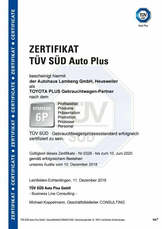 Toyota Yaris Hybrid 116 1.5 VVT-i Team Deutschland